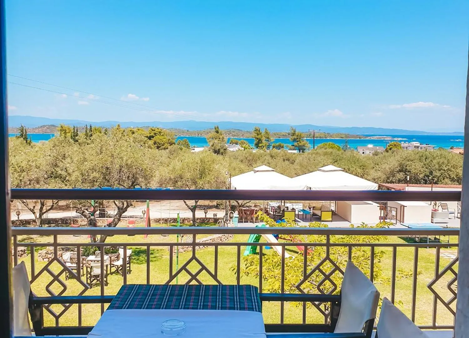 Aroma Studios And Apartments Vourvourou